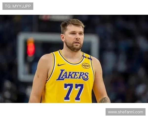 东契奇休赛期专注身材管理成功减重 展现全新状态迎接新赛季 东契奇休赛期专注身材管理成功减重 展现全新状态迎接新赛季