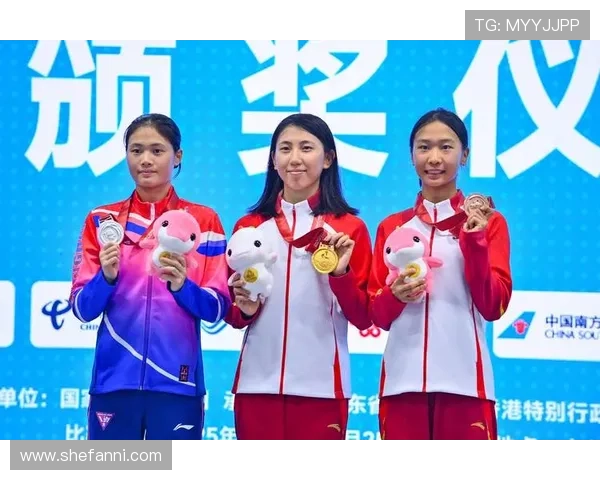 全运会女子四百接力预赛激烈竞逐多队上演速度对决风采精彩瞬间尽显