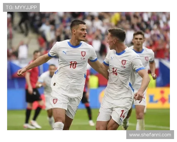 字母弟弟亚历克斯告别希腊球队返回美国争取发展联盟新机会 字母弟弟亚历克斯告别希腊球队返回美国争取发展联盟新机会